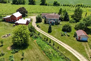 6089 S Willow Rd, Stockton, IL 61085 - Photo 2