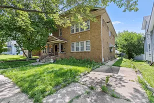 2215 13th Ave, Rockford, IL 61104 - Photo 2