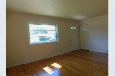 201 Renrose Avenue, Loves Park, IL 61111 - Photo 4