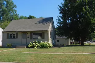 201 Renrose Ave, Loves Park, IL 61111 - Photo 2