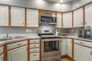 1130 Fox Chase Ln, Rockford, IL 61107 - Photo 16