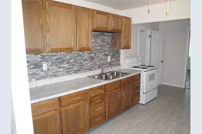 2720 Prial Avenue, Rockford, IL 61101 - Photo 2