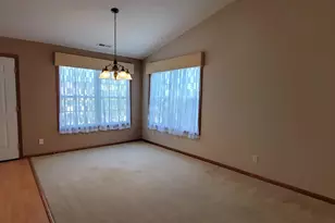 6337 Oak Crest Ln, Loves Park, IL 61111 - Photo 12
