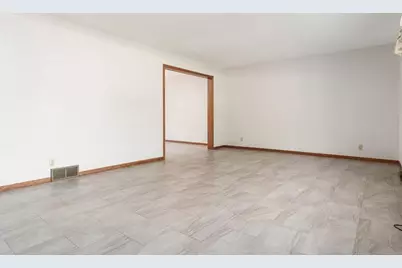 3418 Valley Woods Drive, Cherry Valley, IL 61016 - Photo 16
