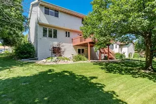 3418 Valley Woods Dr, Cherry Valley, IL 61016 - Photo 8