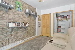 11040 N Main St, Rockton, IL 61072 - Photo 36