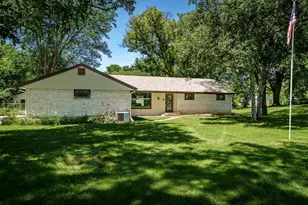 11040 N Main St, Rockton, IL 61072 - Photo 2