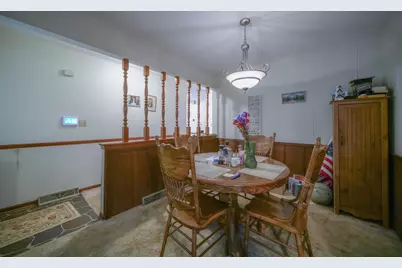 210 Drake, Rochelle, IL 61068 - Photo 4