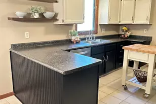 1349 Bryn Mawr Ln, Rockford, IL 61107 - Photo 16