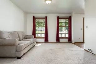 501 Dori Ct, Pecatonica, IL 61063 - Photo 10