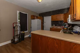 1309 Benton St, Rockford, IL 61107 - Photo 4
