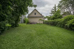 245 W Homer St, Freeport, IL 61032 - Photo 4