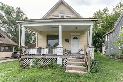 245 W Homer Street, Freeport, IL 61032 - Photo 2