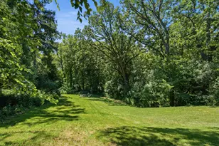 1559 W Demeter Dr, Freeport, IL 61032 - Photo 28