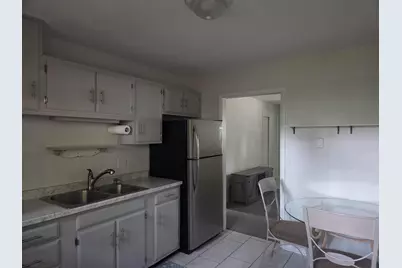 426 Fisk, Dekalb, IL 60115 - Photo 6