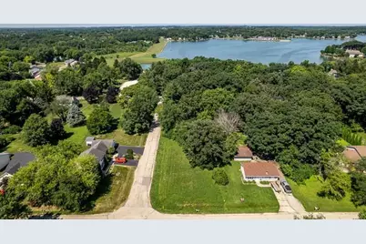 102 SE Bradford Place, Poplar Grove, IL 61065 - Photo 4