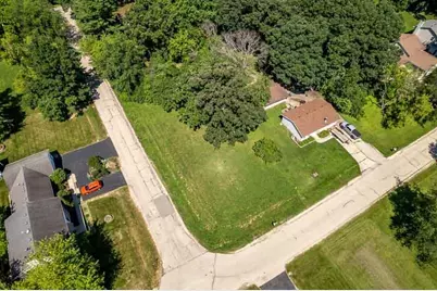 102 SE Bradford Place, Poplar Grove, IL 61065 - Photo 6