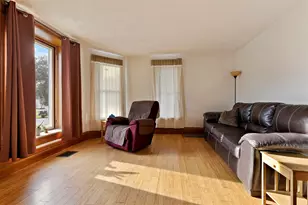 912 Fremont St, Belvidere, IL 61008 - Photo 4