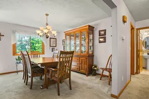 239 Rochester Rd, Poplar Grove, IL 61065 - Photo 12