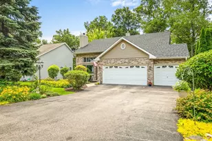 239 Rochester Rd, Poplar Grove, IL 61065 - Photo 2