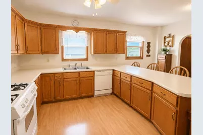 15251 W Coffman Road, Forreston, IL 61030 - Photo 4