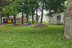 704 Douglas Ave, Dixon, IL 61021 - Photo 20