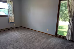 64 S Bunker Hill Rd, German Valley, IL 61039 - Photo 10