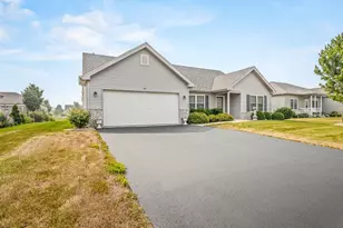 910 Madison Ave, McHenry, IL 60050 - Photo 4