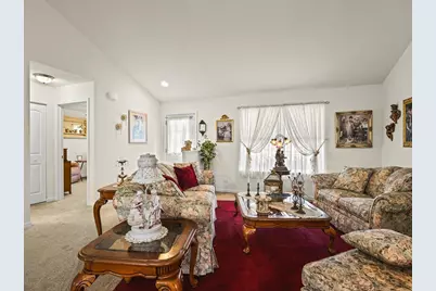 910 Madison Avenue, McHenry, IL 60050 - Photo 6