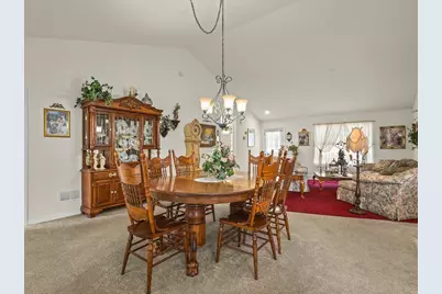 910 Madison Avenue, McHenry, IL 60050 - Photo 10