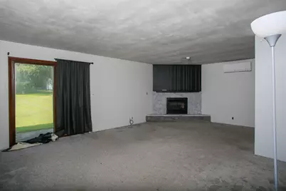 2026 Eagle Drive, Freeport, IL 61032 - Photo 2