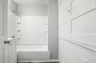 1706 8th St, Rockford, IL 61104 - Photo 24