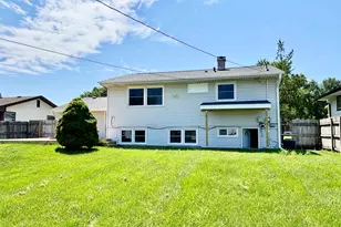621 W 8th St, Belvidere, IL 61008 - Photo 20