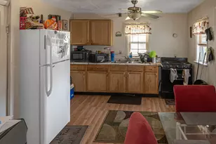 3518 Blackstone Ave, Rockford, IL 61101 - Photo 4