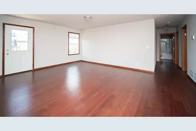 902 Foley Road, Belvidere, IL 61008 - Photo 4