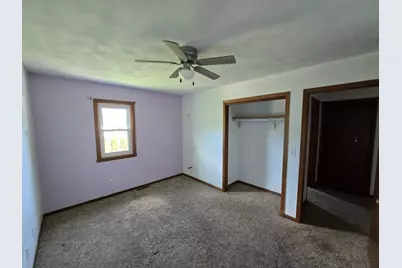 6984 Squaw Prairie Road, Belvidere, IL 61008 - Photo 12