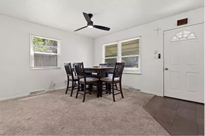 2117 N Alpine, Rockford, IL 61107 - Photo 4
