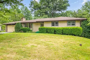 4367 Shorewood Dr, Rockford, IL 61101 - Photo 1