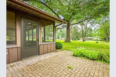 4367 Shorewood Drive, Rockford, IL 61101 - Photo 32