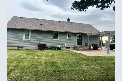 3528 N Central Avenue, Rockford, IL 61101 - Photo 2