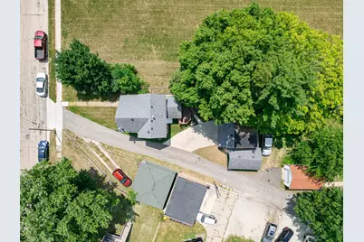 615 15th Street, Rockford, IL 61104 - Photo 2