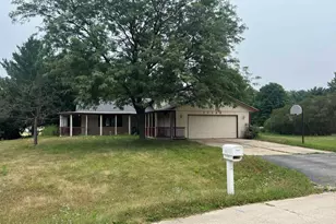 11128 Cedarbrook Rd, Roscoe, IL 61073 - Photo 1