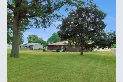 4718 Terrang Trail, Machesney Park, IL 61115 - Photo 32