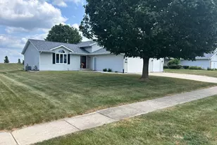 2920 Kregel Dr, Rockford, IL 61109 - Photo 1