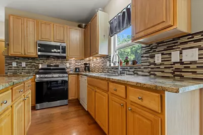 706 W Hampton Avenue, Loves Park, IL 61111 - Photo 10