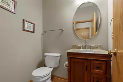 706 W Hampton Avenue, Loves Park, IL 61111 - Photo 8