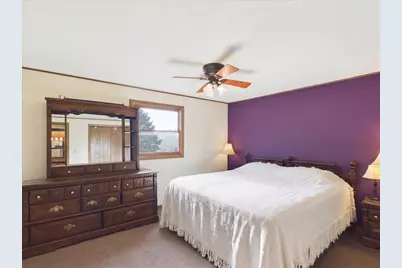 1114 Lynwood Court, Freeport, IL 61032 - Photo 12