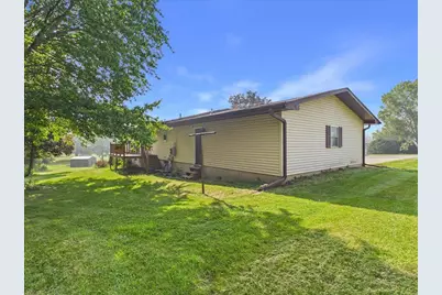 1114 Lynwood Court, Freeport, IL 61032 - Photo 32