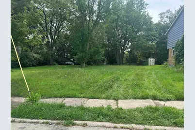 724 Linden Avenue, Rockford, IL 61102 - Photo 2
