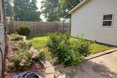 602 W 2nd North Street, Wenona, IL 61377 - Photo 32